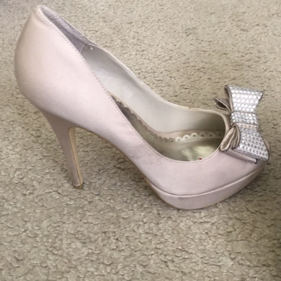 Beige Satin Peep Toe Heels with Rhinestones - Picture 3 of 6